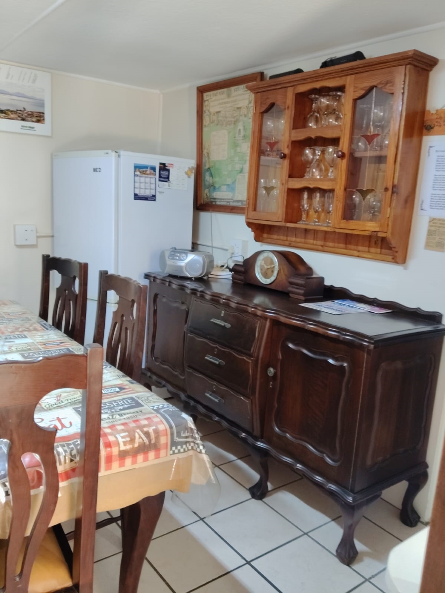5 Bedroom Property for Sale in Hartenbos Central Western Cape